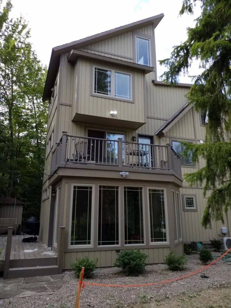 Slide of Fernandez Builders