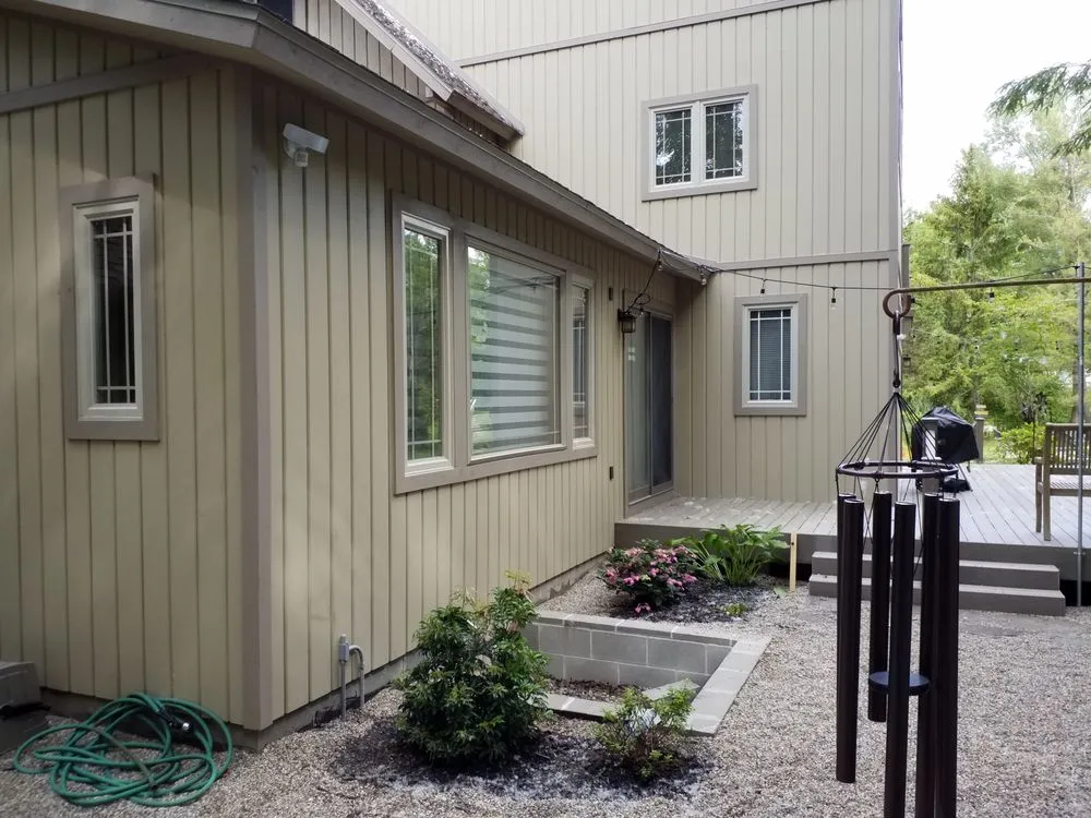 Slide of Fernandez Builders