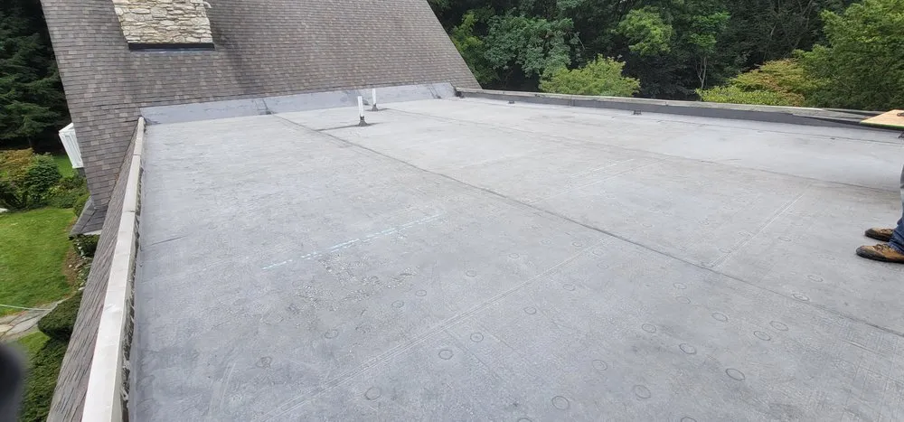 Slide of Fernandez Builders