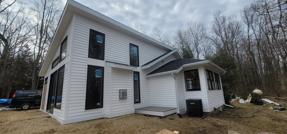 Slide of Fernandez Builders