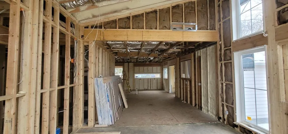 Slide of Fernandez Builders