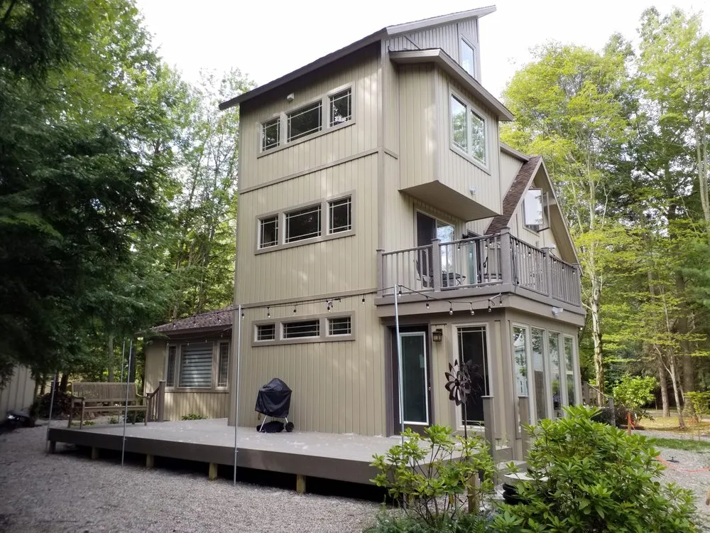 Slide of Fernandez Builders