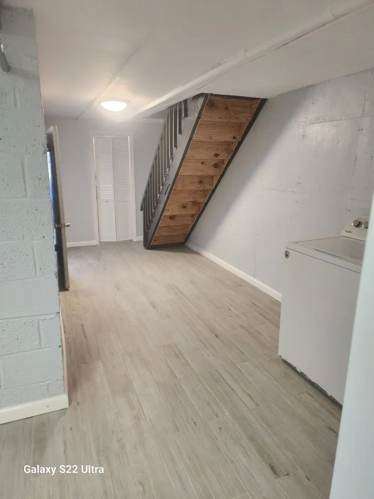 Slide of Fernandez Construction