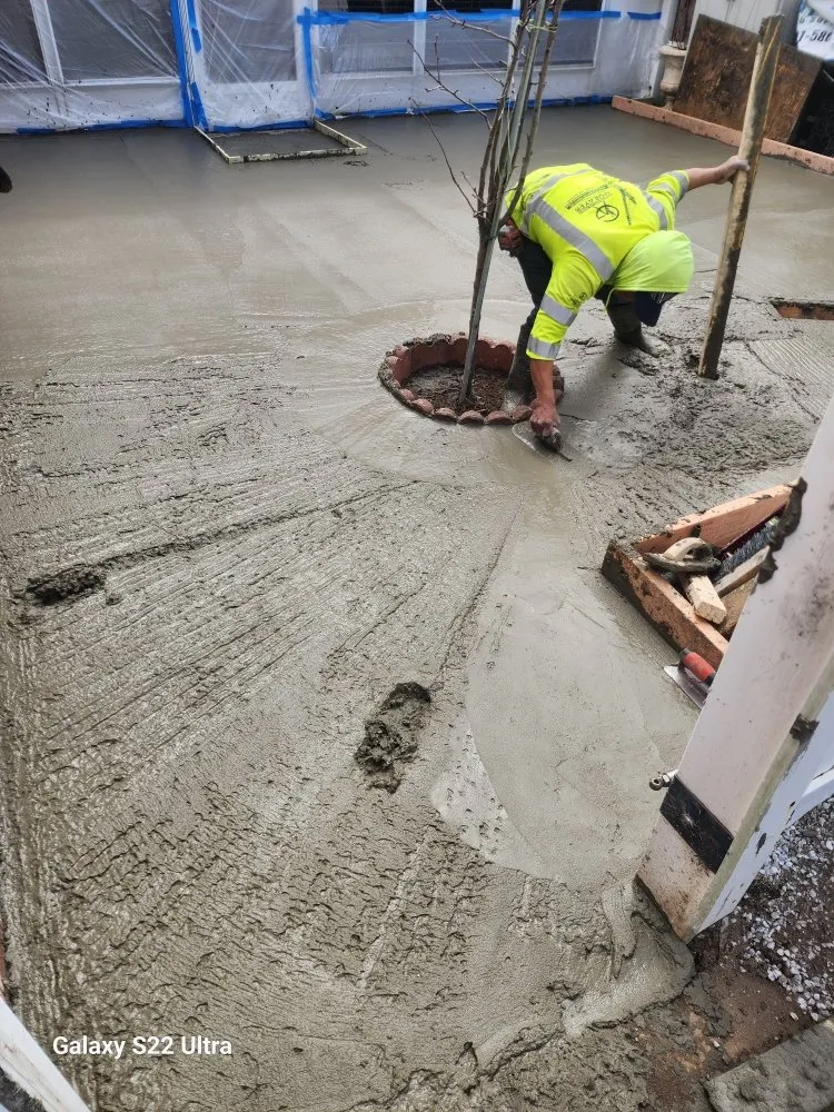 Slide of Fernandez Construction