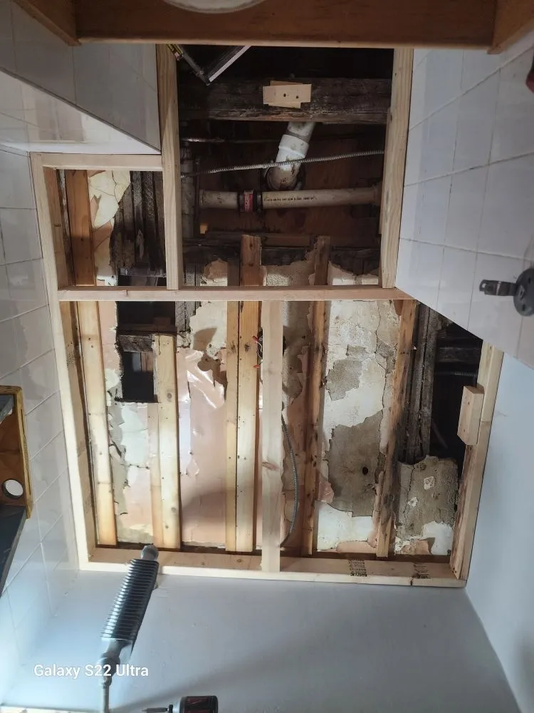 Slide of Fernandez Construction