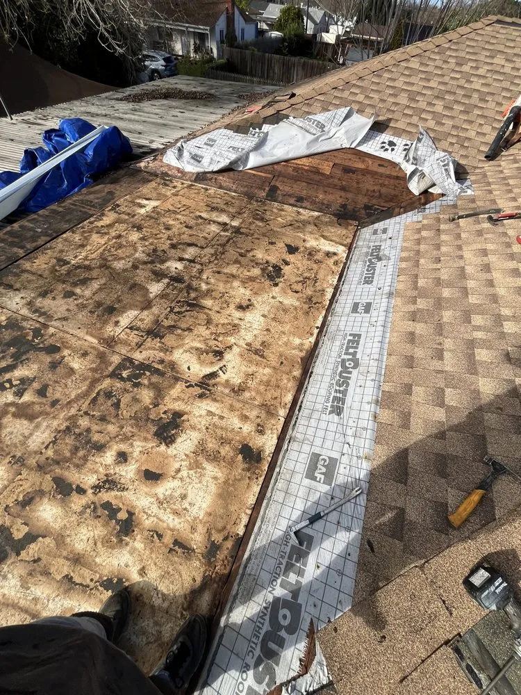 Slide of Fernandez Roof Repairs