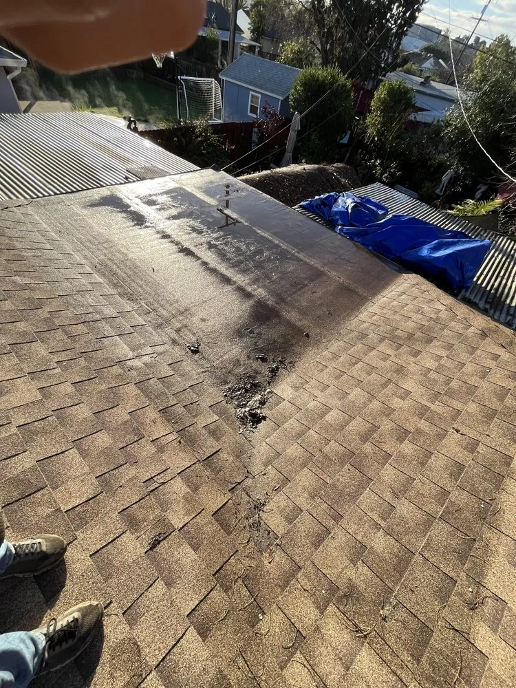 Slide of Fernandez Roof Repairs