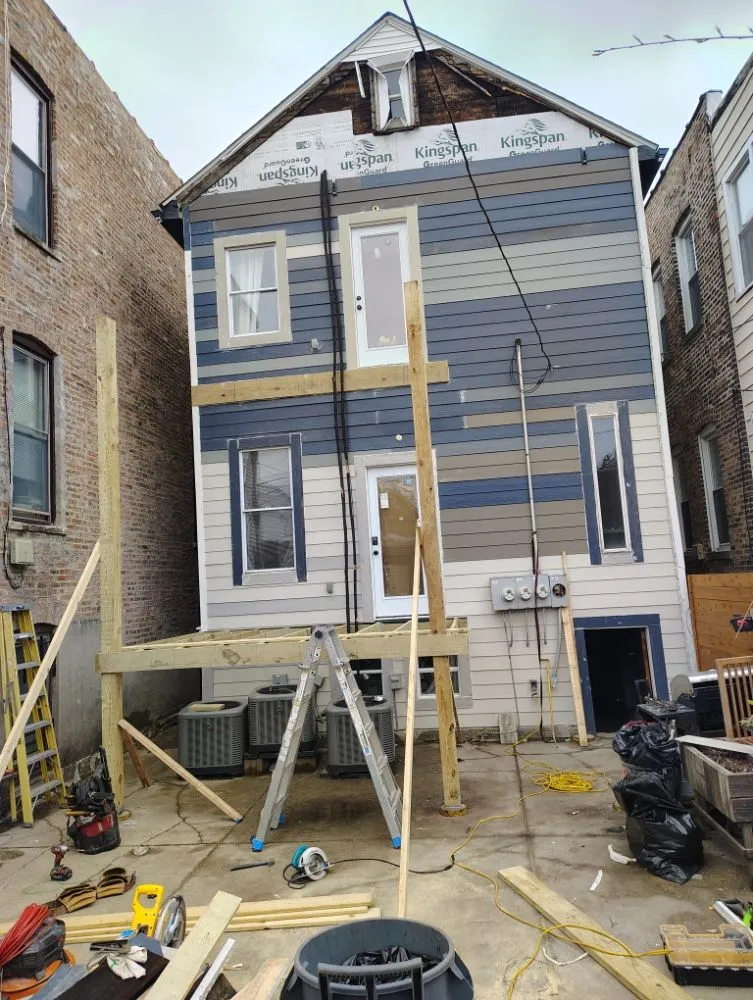 Slide of Fernandez Roofing & Gutters