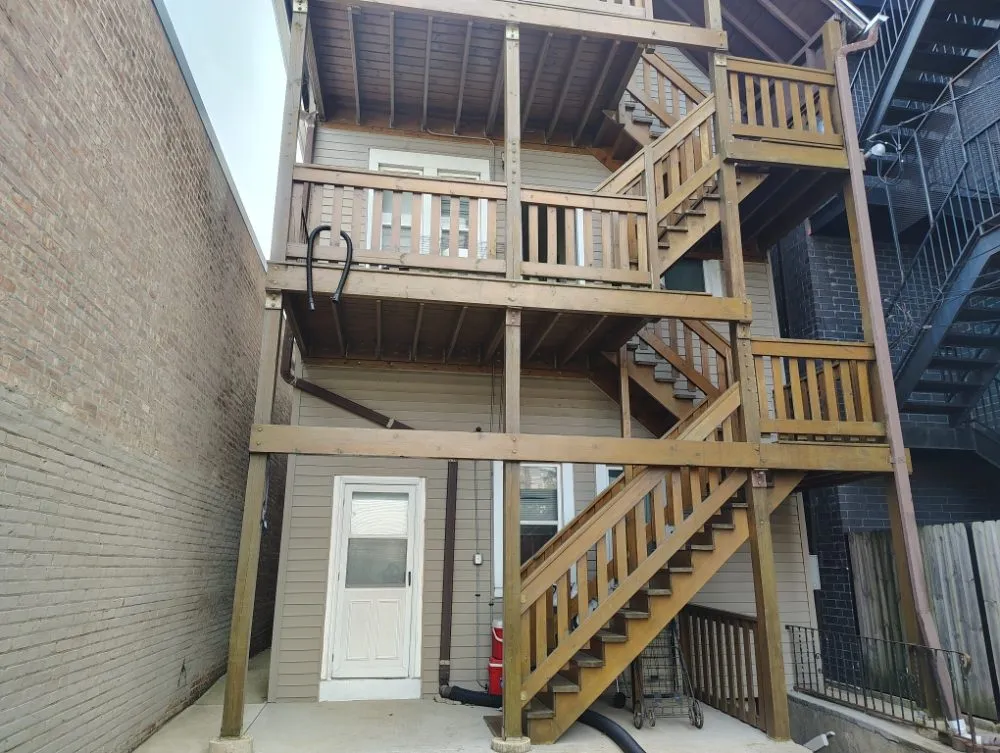 Slide of Fernandez Roofing & Gutters