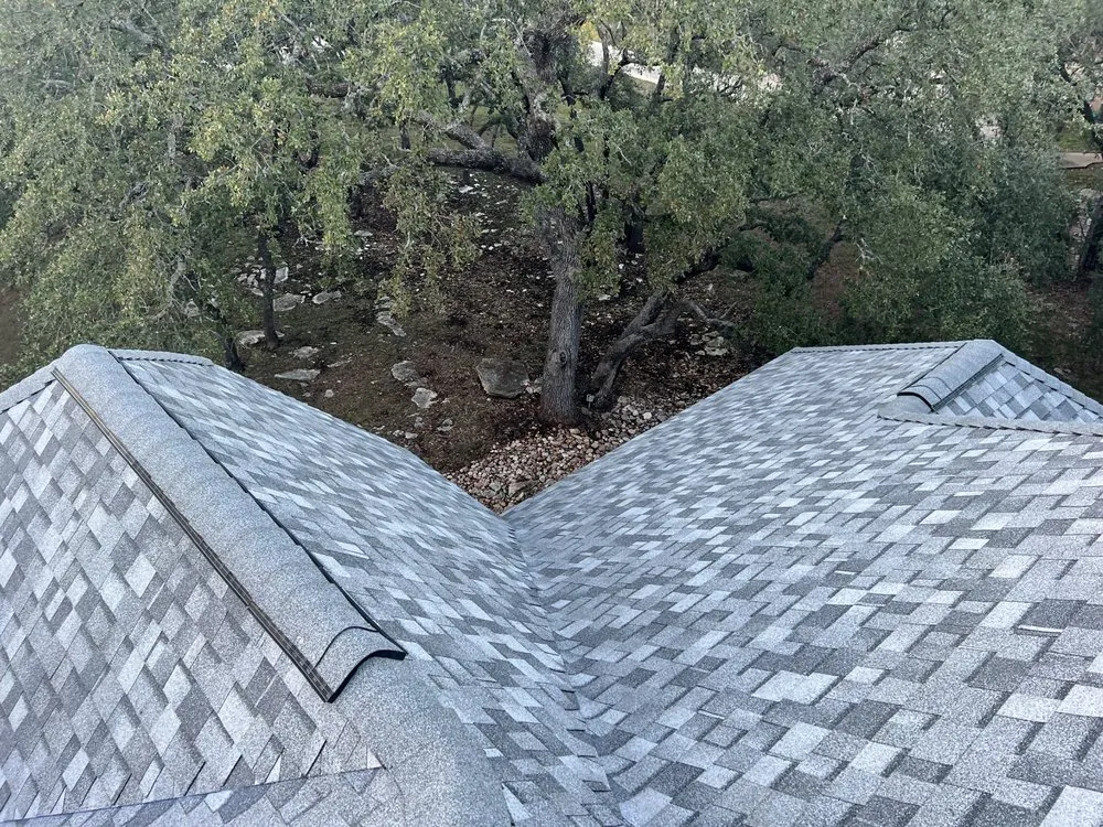 Local roof inspection same-day service in Del Valle, TX by Fernando's Roofing