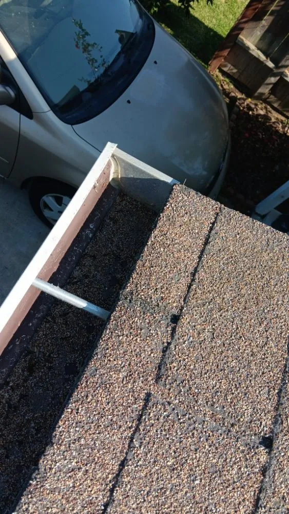 Slide of Fernys Handyman Services And Maintenance