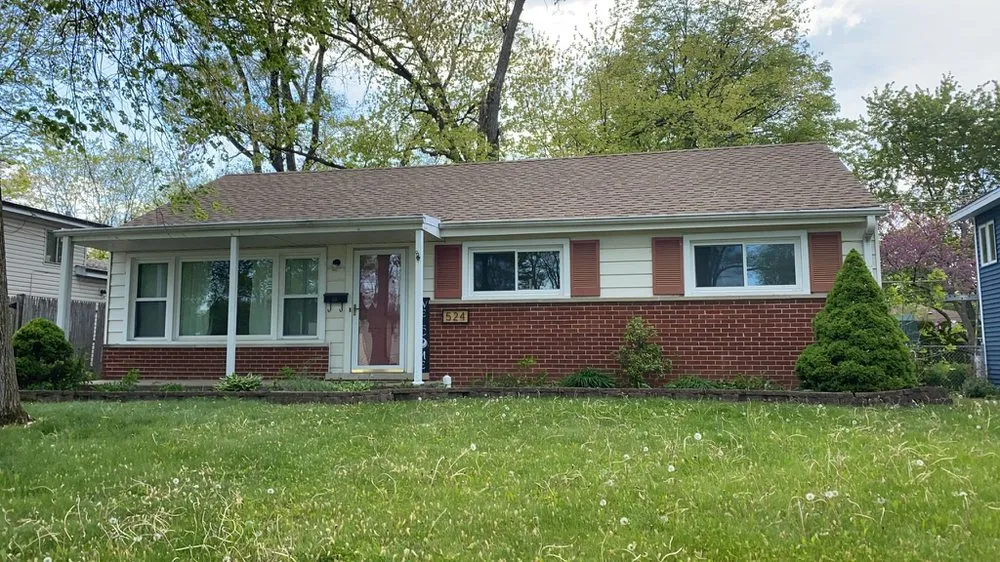 Slide of Feze Roofing