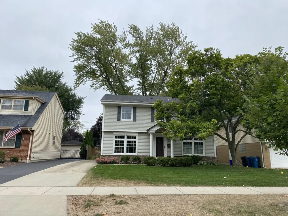 Slide of Feze Roofing