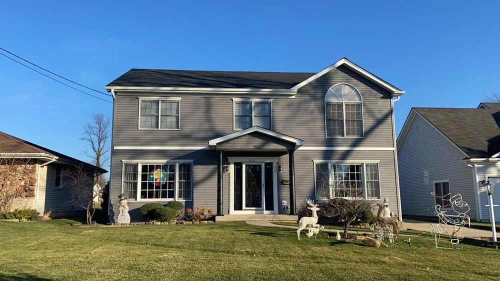 Slide of Feze Roofing