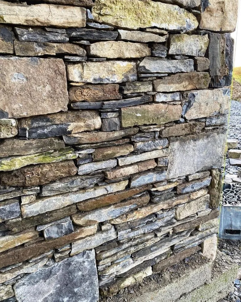 Slide of F&F General contractor