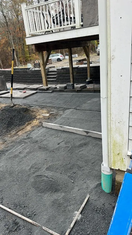 Slide of F&F General contractor