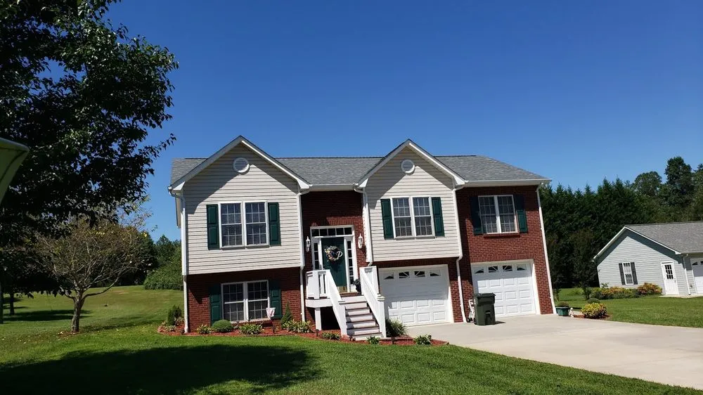 Slide of Fidelity Roofing