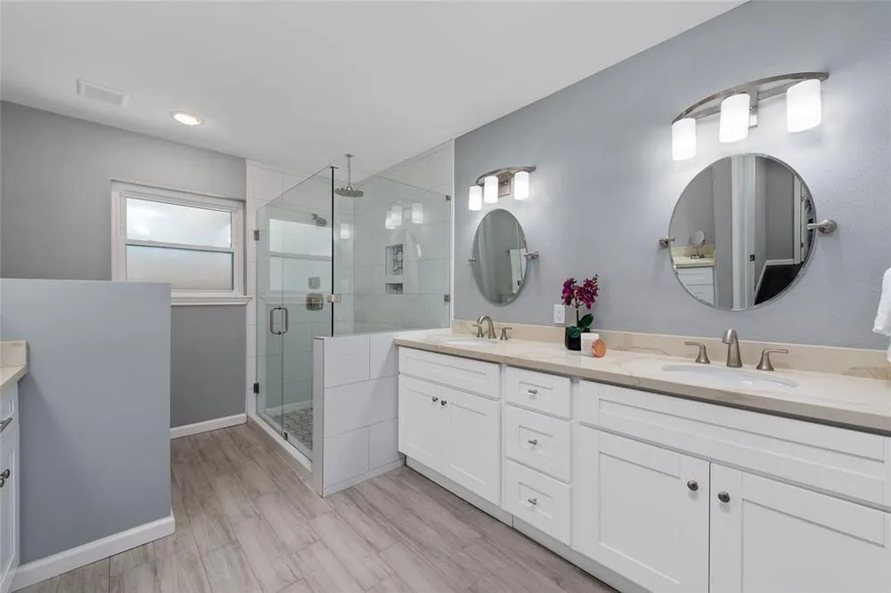 Slide of Fiesta Construction