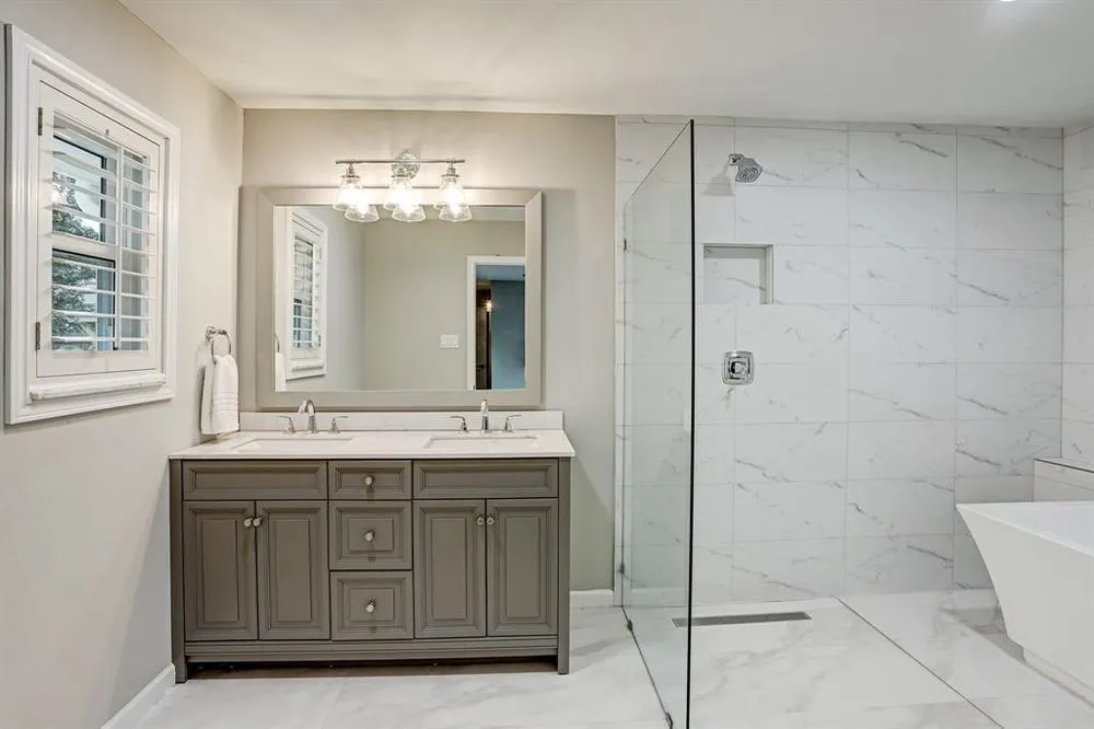 Slide of Fiesta Construction