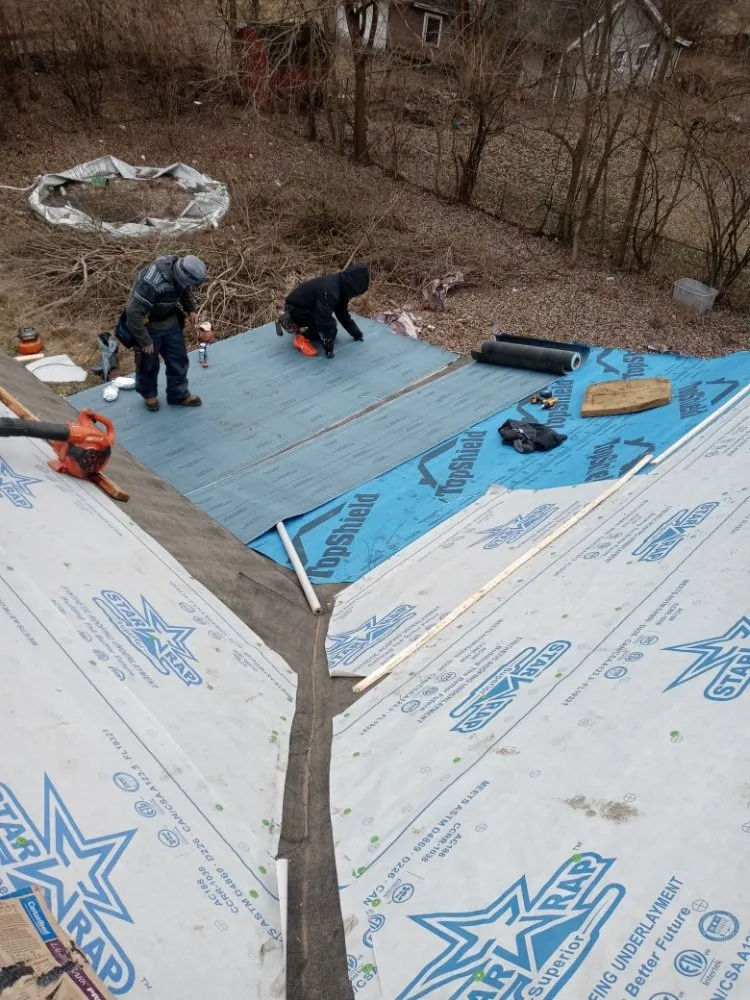 Slide of Figueroa Roofing & Construction