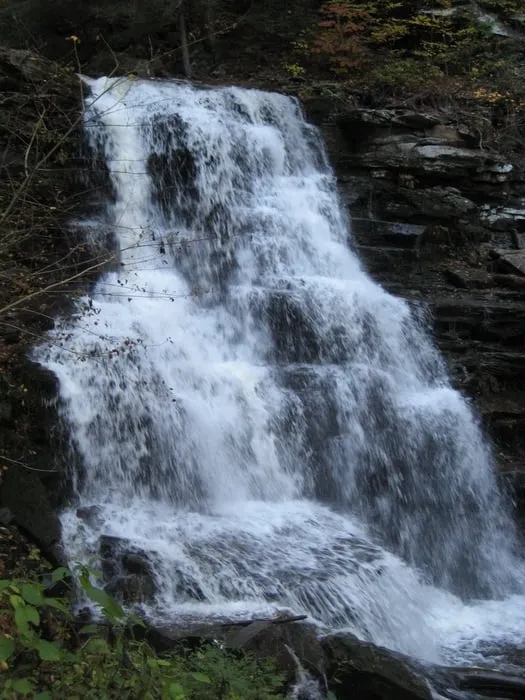 Slide of Figueroa Roofing & Construction
