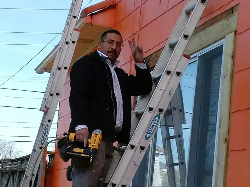 Slide of Figueroa Roofing & Construction