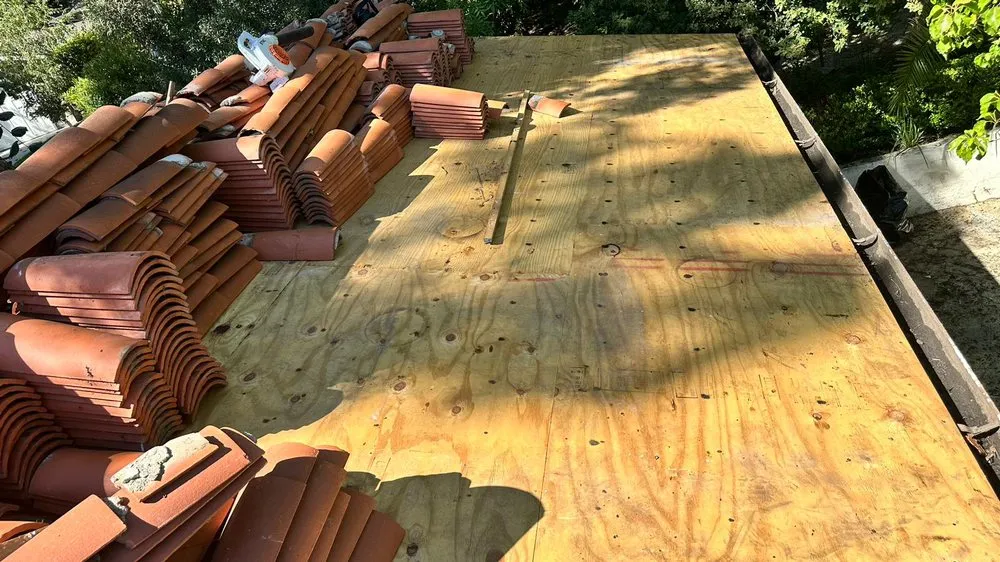 Reliable shingle roofing service near you in Valley Village, CA by Final Touch Roofing
