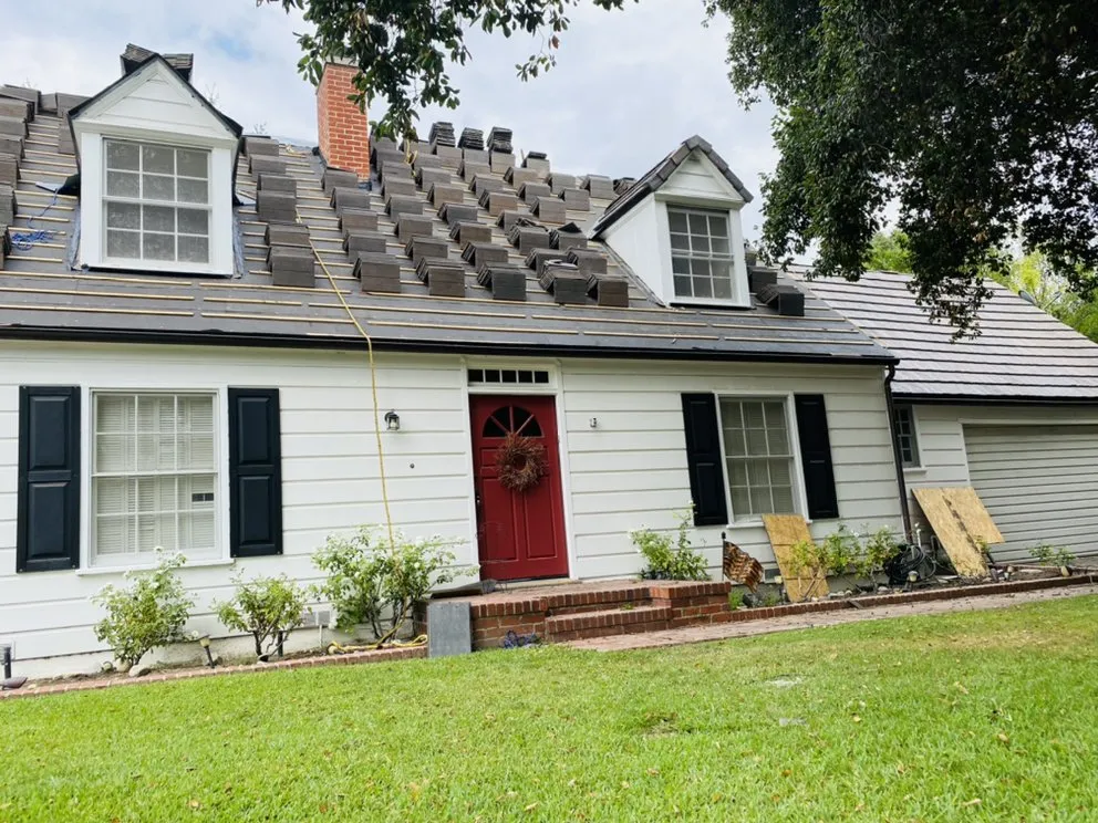 Emergency metal roofing installation experts serving Valley Village, CA - Final Touch Roofing
