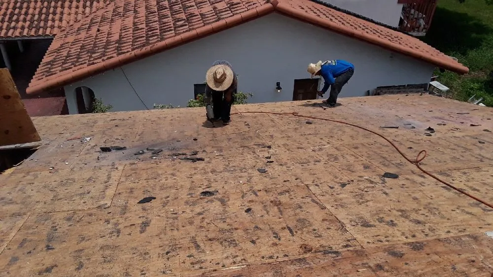 Slide of Fine Design Builders