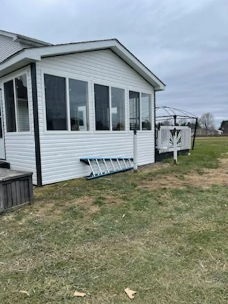 Slide of Fine Line Builders