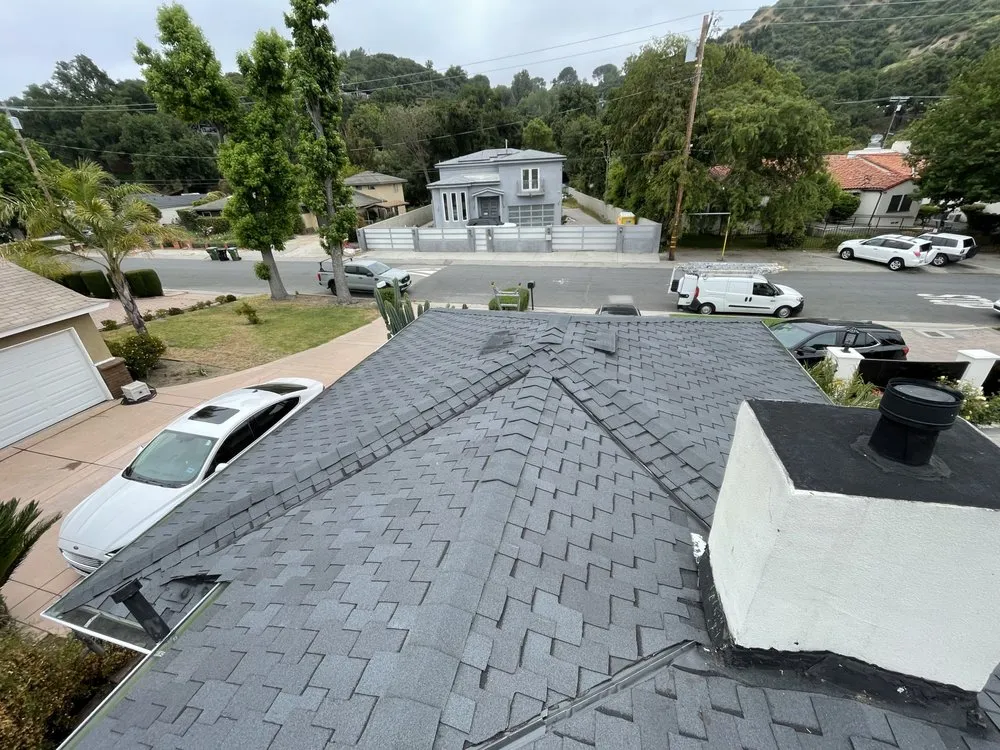 Local roof repair experts serving La Crescenta, CA - FineLine Roofing