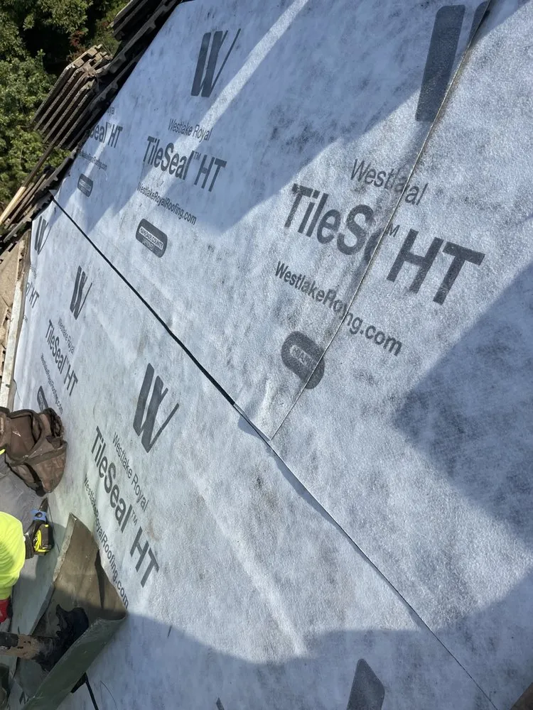 Local roof leak repair for fast service in La Crescenta, CA by FineLine Roofing