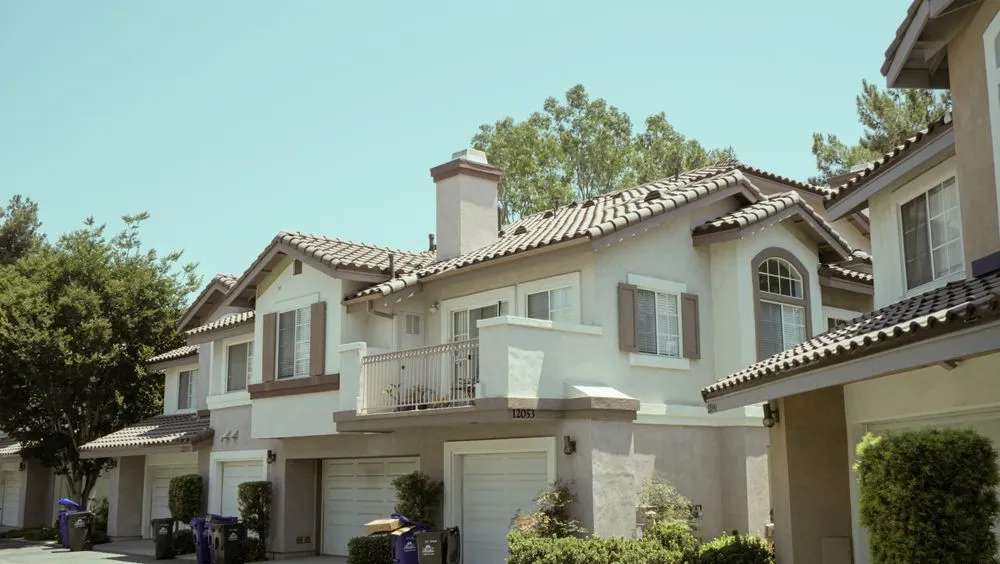 Slide of Finest City Roofing