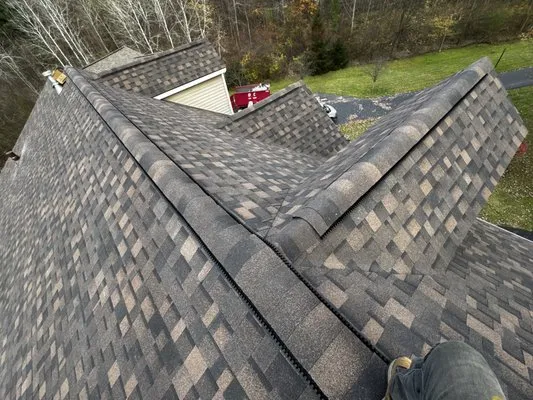 Fineste Roofing & Siding