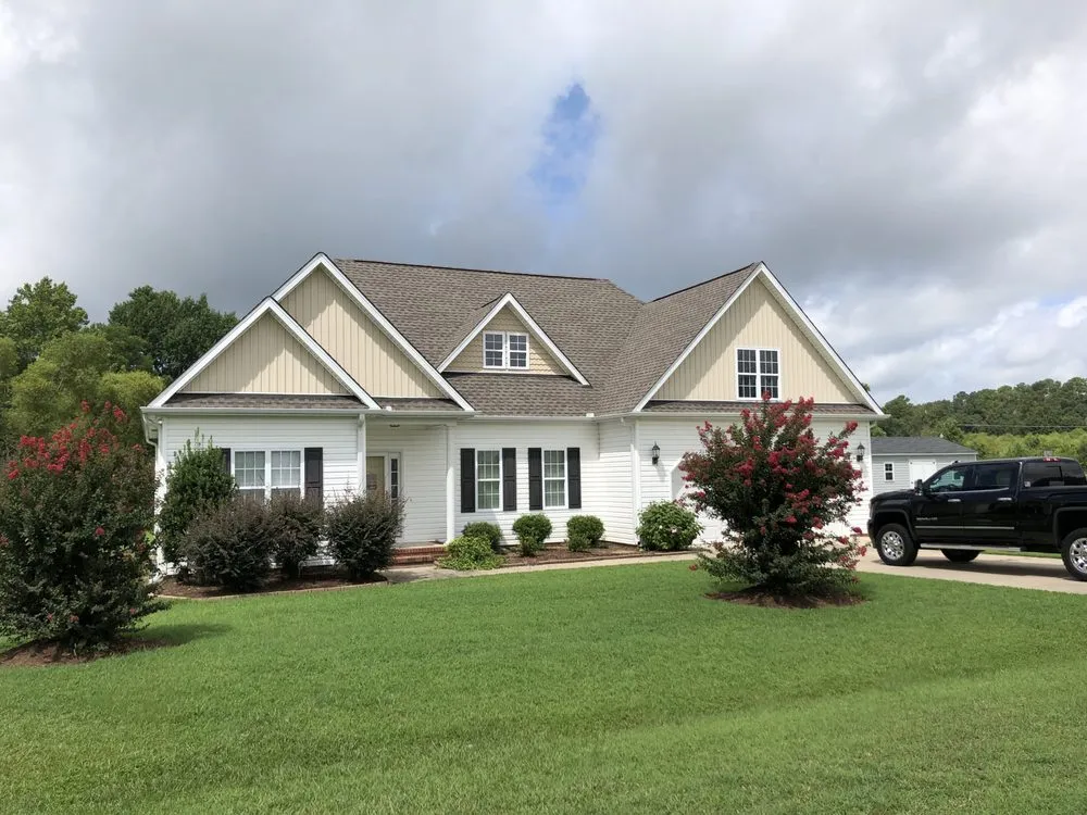 Slide of Finishin' Touch Roofing