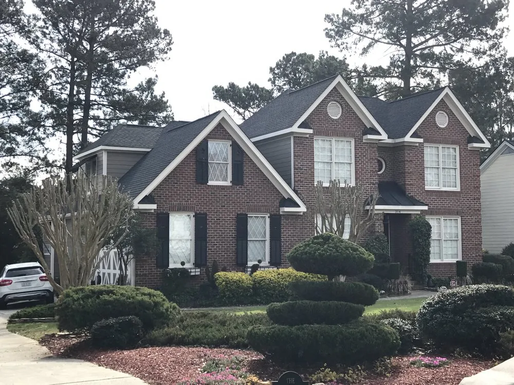 Slide of Finishin' Touch Roofing