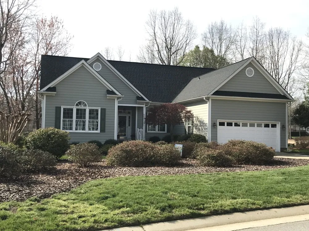 Slide of Finishin' Touch Roofing