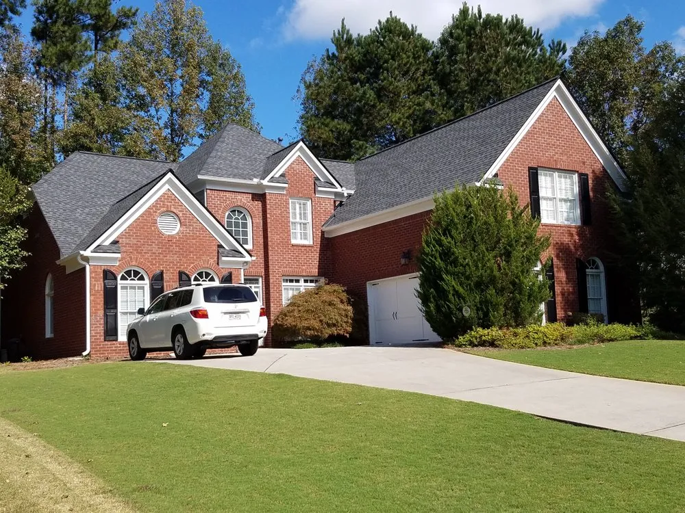 Slide of Finley's Roofing