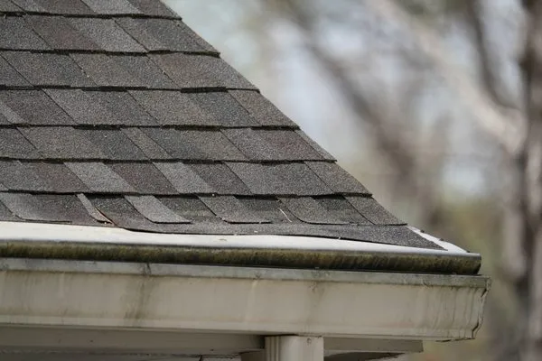 Finley's Roofing Logo