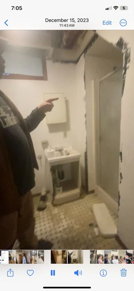 Slide of First 5 Logistics