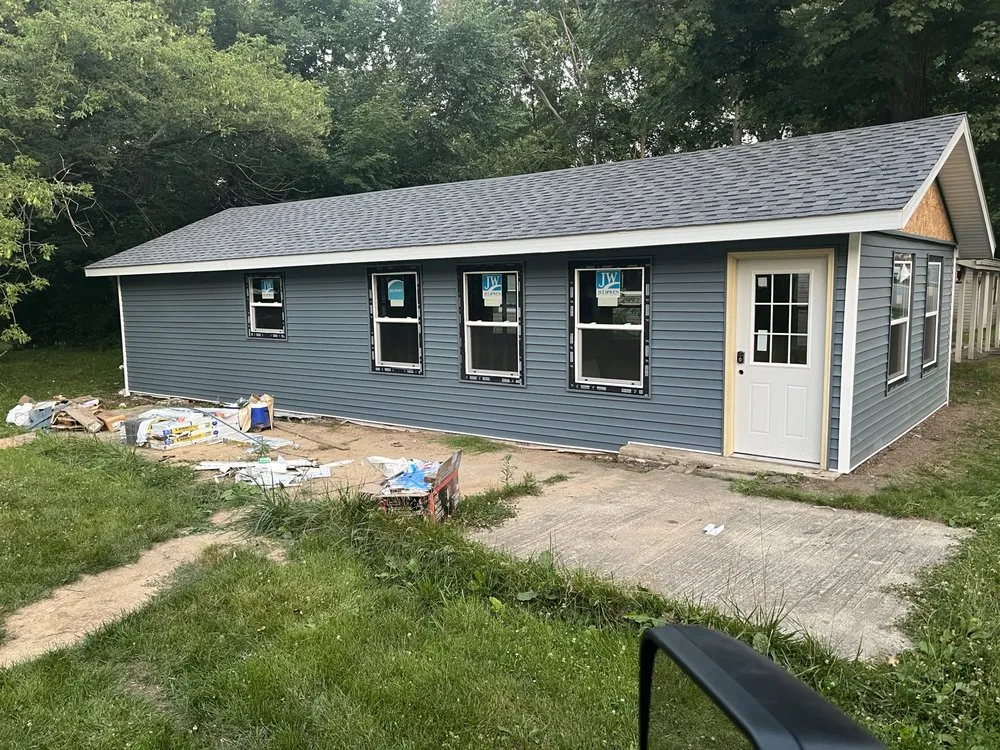 Slide of First Choice Construction