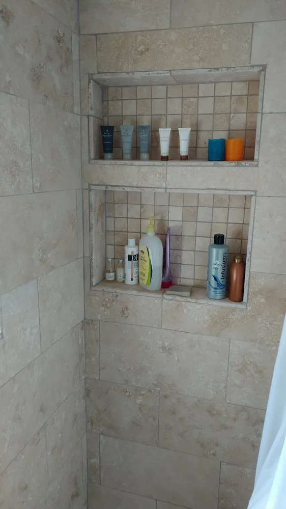 Slide of First Choice Framing, Siding, And Painting