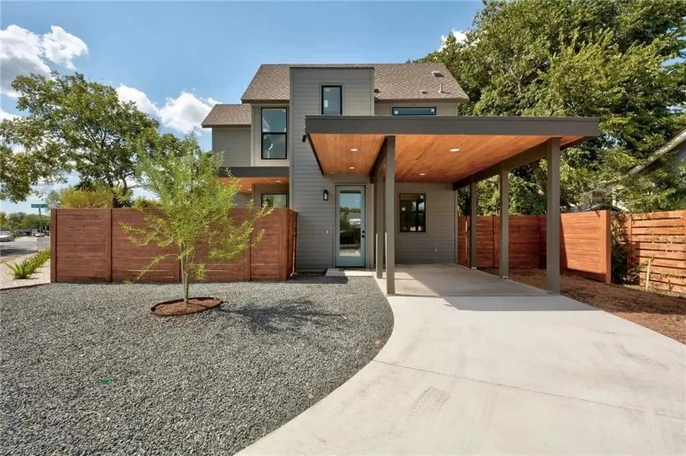 Slide of First Choice Framing, Siding, And Painting