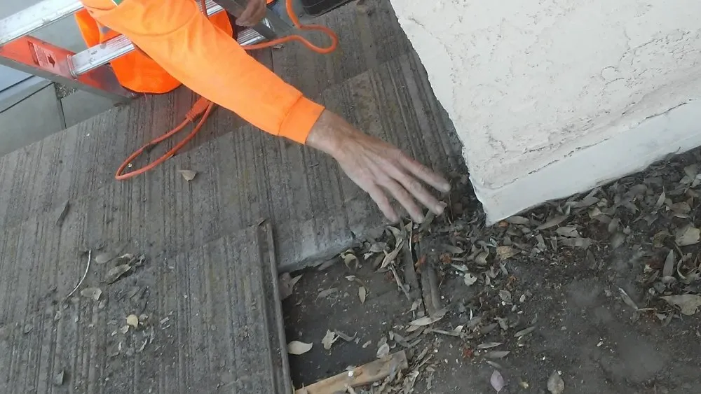 Slide of First Choice N Gutters