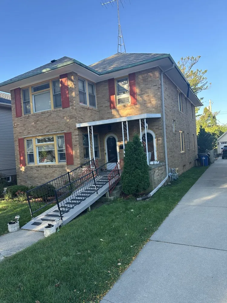 Slide of First Choice Roofing