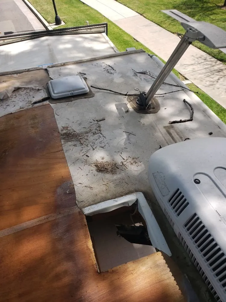 Slide of First Choice RV