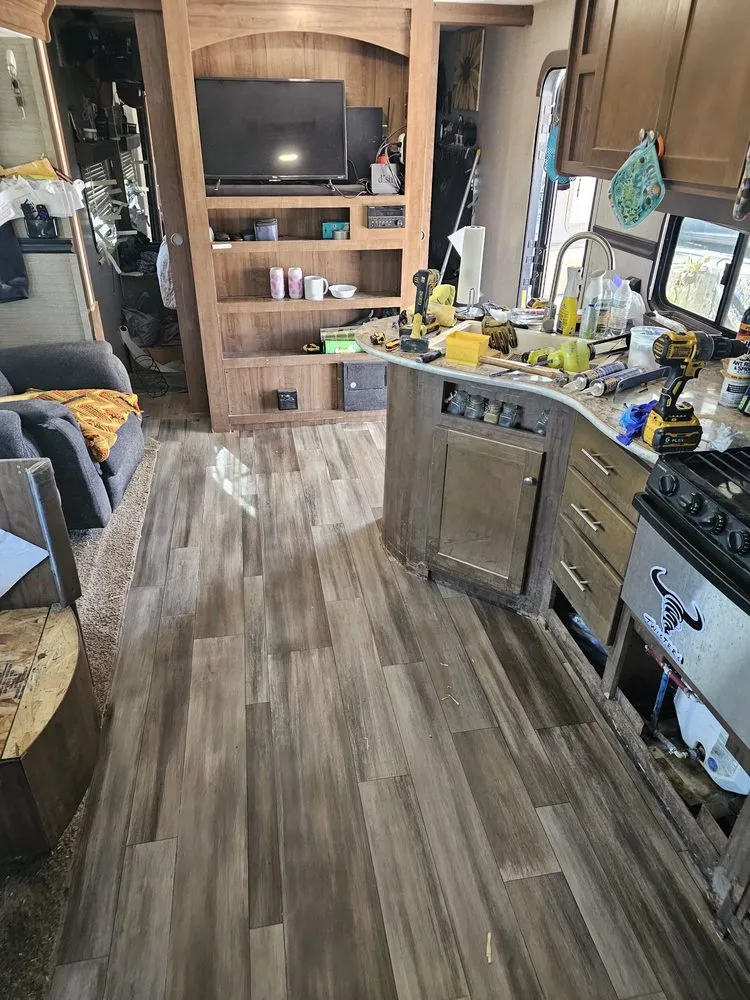 Slide of First Choice RV