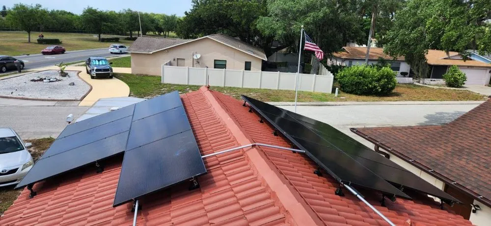 Top-rated roof installation for homes in Tampa Bay, FL by First Choice Solar & Roofing