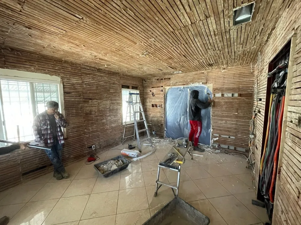 Slide of First Class Build