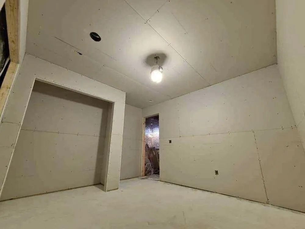 Top-rated storm damage roof repair in St. Louis, MO by First Priority Home Improvement